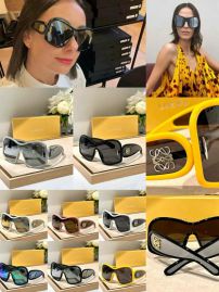 Picture of Loewe Sunglasses _SKUfw56910990fw